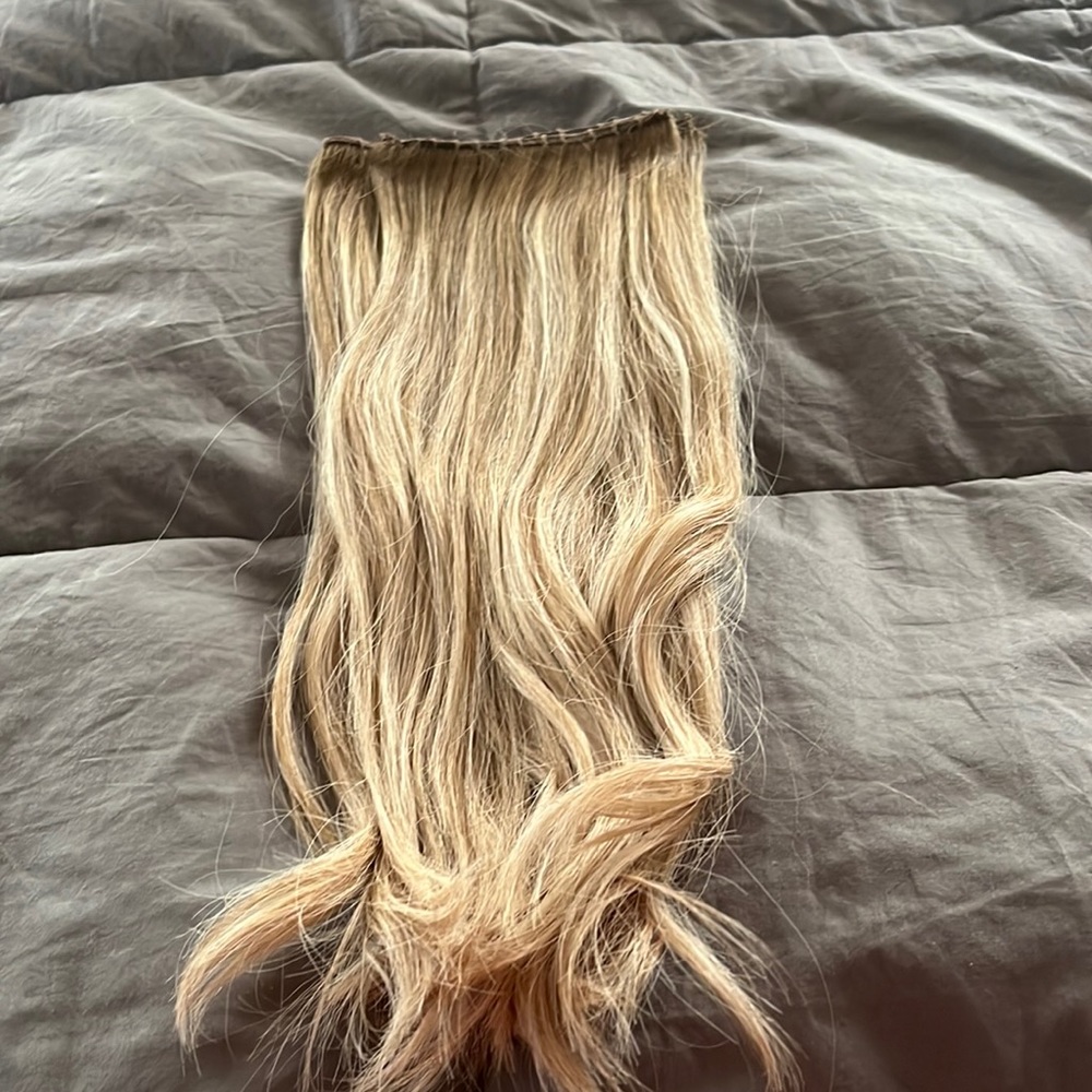 Bellami medium-long length sow in hair extensions